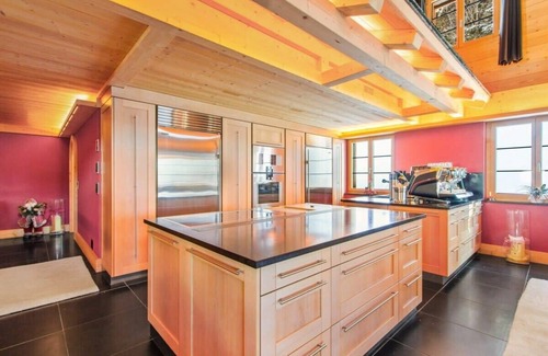Oeschseite Ski Chalet | Beautiful Modern Chalet in the Gstaad Region