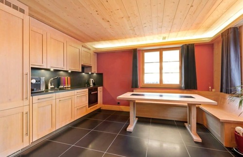 Oeschseite Ski Chalet | Beautiful Modern Chalet in the Gstaad Region