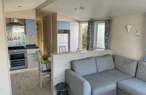 Pagham House | Beautiful modern Gold 3 bedroom caravan