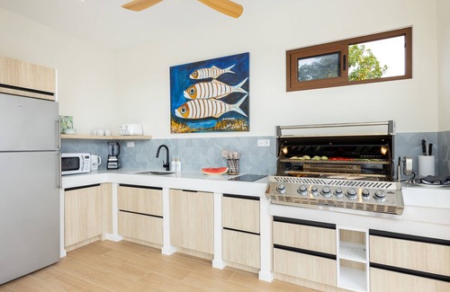 St. Marie Villa | Beautiful & modern villa with sea view, big terrace & private pool 🌴