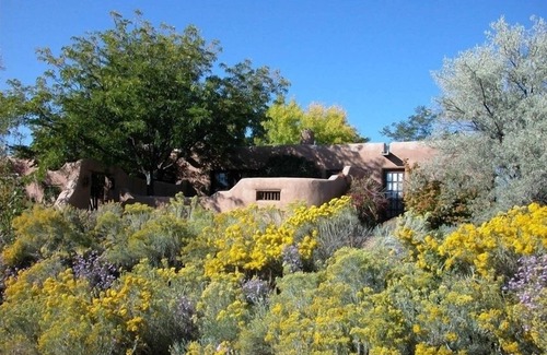 Tesuque Cottage | Beautiful Mountain Views, Beamed Ceilings, 2 Fireplaces