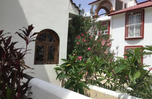 Crucecita Apartment | Beautiful Air conditioned One bedroom apartment with spa pool