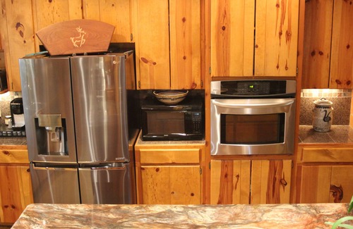 Uvalde House | Beautiful Nature Retreat near Concan, TX
