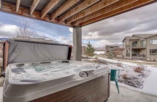 Huntsville House | Beautiful New Townhome Lake Views Personal Hot Tub EW 21