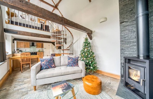 New Forest District Cottage | Beautiful Old Barn | New Forest | Just For Two