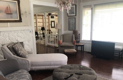 Glenwood House | Beautiful Olde Florida historic home on acreage