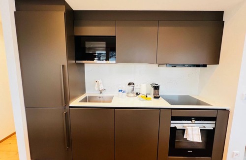 Belair Apartment | Beautiful one bedroom w balcony&parking