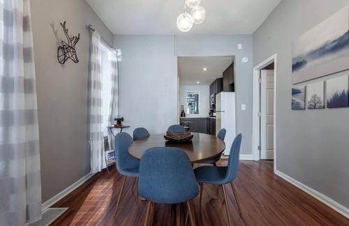 Southmoreland Condo | Beautiful One Bedroom With King Bed | 07