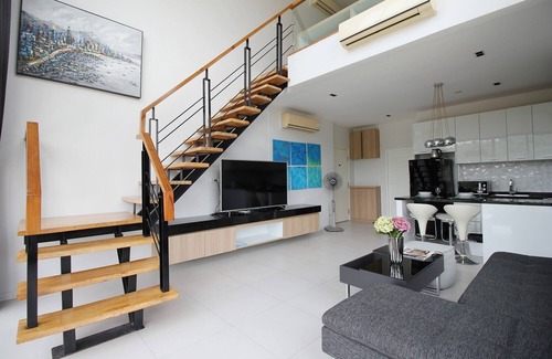 Kamala Apartment | Beautiful Penthouse Apartment with Mountain Views