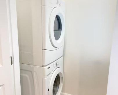 Arbutus Ridge House | Beautiful place with Kitchen, Washing Machine, Internet near UBC, beach and DT