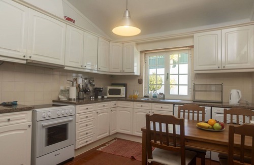 Laje Villa | Beautiful private villa with A/C, private pool, WIFI, TV, terrace, panoramic view and parking