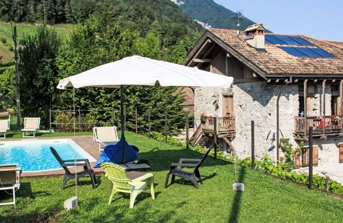 Coltura Villa | Beautiful private villa with private pool, WIFI, TV, patio, pets allowed, panoramic view and par.