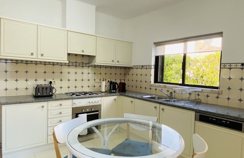 Carvoeiro Villa | Beautiful private enclosed villa with AC & heated pool overlooking golf course