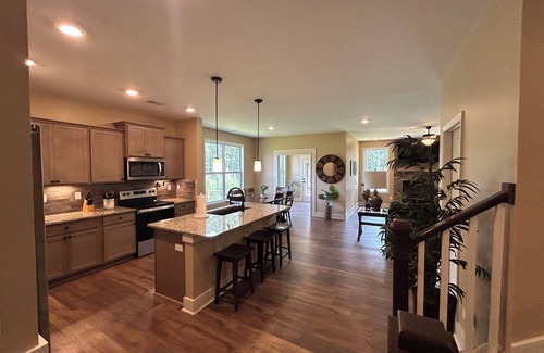 Conestee House | Beautiful private farm house in the middle of the city