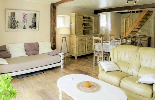 Cissac-Medoc House | Beautiful private villa for 5 guests with pool, WIFI, TV, terrace and parking