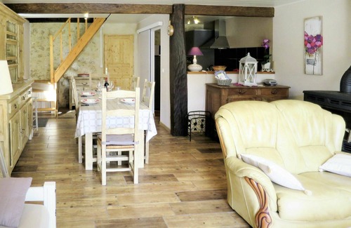 Cissac-Medoc House | Beautiful private villa for 5 guests with pool, WIFI, TV, terrace and parking