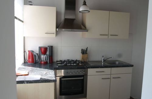 Schoondijke House | Beautiful private villa for 4 people with WIFI, TV, terrace, pets allowed and parking