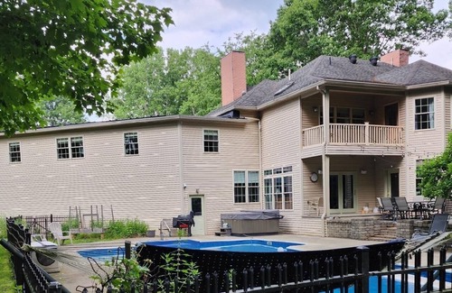 Perinton House | Beautiful Private Pittsford Home