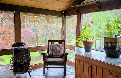 Pine Bush House | Beautiful Private Stone Home in the Hudson Valley