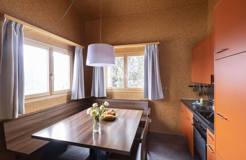 Oberurmein House | Beautiful private villa with WIFI, TV, terrace, pets allowed, panoramic view and parking