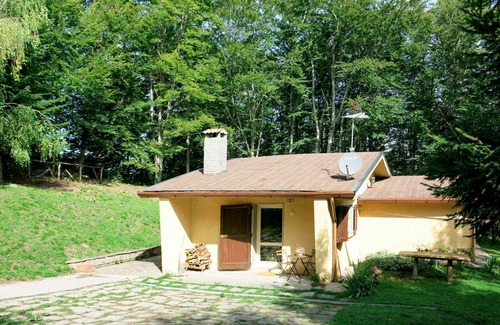 San Romano in Garfagnana House | Beautiful private villa for 6 guests with WIFI, TV, patio, pets allowed and parking