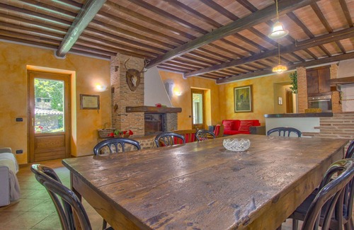 San Romano in Garfagnana Villa | Beautiful private villa for 10 people with private pool, WIFI, TV, terrace, pets allowed and par.