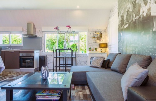 Champeaux House | Beautiful private villa for 4 people with TV, terrace and parking