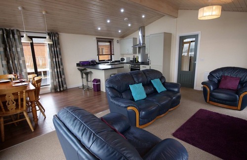 Kinross House | Beautiful private villa for 5 people with WIFI, TV, terrace and pets allowed