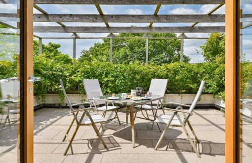 Morwellham Villa | Beautiful private villa with WIFI, TV, terrace, pets allowed, panoramic view and parking