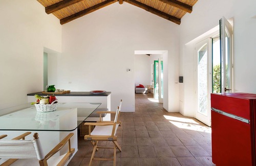 Rovittello Villa | Beautiful private villa with private pool, WIFI, TV, terrace, pets allowed, panoramic view, parking