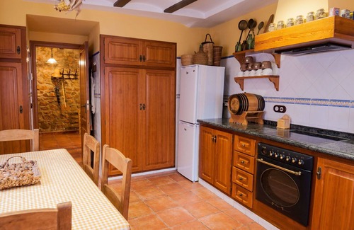Cabanes Villa | Beautiful private villa for 8 guests with WIFI, TV, terrace and parking