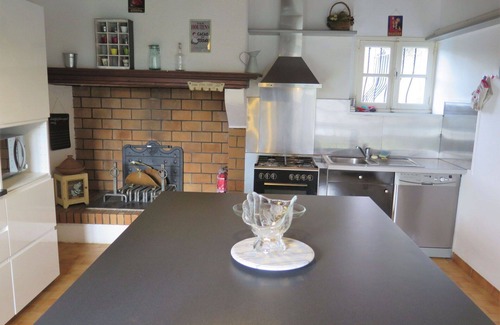 Nassiet Villa | Beautiful private villa for 9 people with WIFI, private pool, A/C, TV, terrace and parking