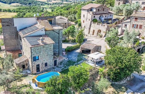 Ficulle House | Beautiful private villa with private pool, WIFI, hot tub, TV, patio, pets allowed and panoramic .