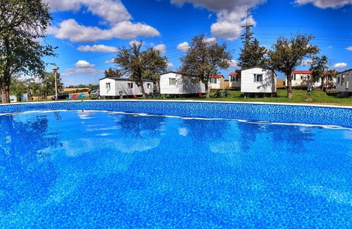 Dolni Chabry House | Beautiful private villa for 4 people with A/C, WIFI, pool, terrace, pets allowed and parking