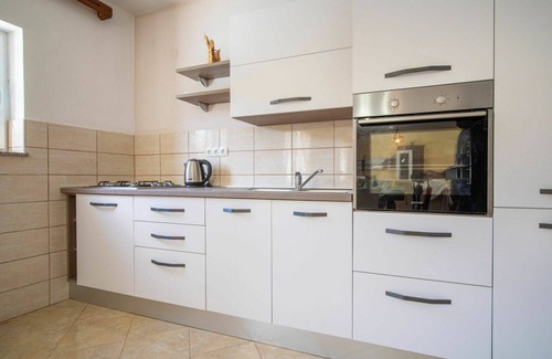 Senj House | Beautiful private villa for 4 people with WIFI, private pool, TV, terrace and pets allowed