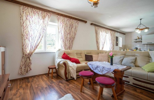 Senj House | Beautiful private villa for 4 people with WIFI, private pool, TV, terrace and pets allowed