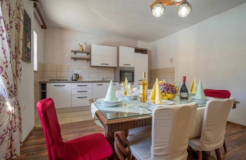 Senj House | Beautiful private villa for 4 people with WIFI, private pool, TV, terrace and pets allowed