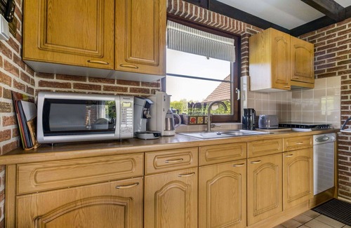 Wolphaartsdijk House | Beautiful private villa for 4 guests with WIFI, TV, terrace, pets allowed and parking