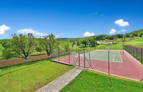 Krivi Put House | Beautiful private villa for 5 guests with WIFI, pool, TV, terrace, pets allowed and panoramic view