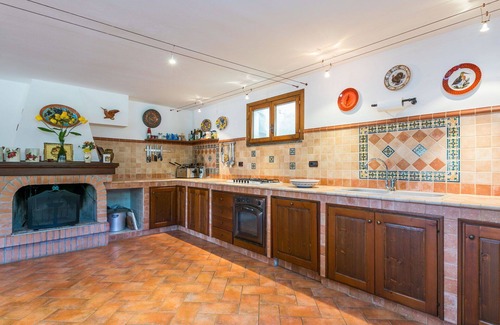 Cecina House | Beautiful private villa with hot tub, A/C, private pool, WIFI, TV, patio and pets allowed