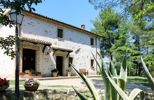 Penne House | Beautiful private villa with A/C, WIFI, private pool, TV, patio, pets allowed and parking