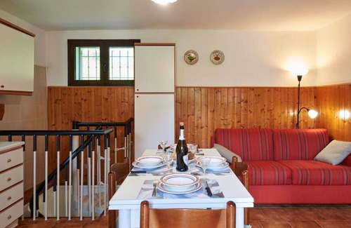 Dascio House | Beautiful private villa for 3 guests with WIFI, patio, pets allowed and parking