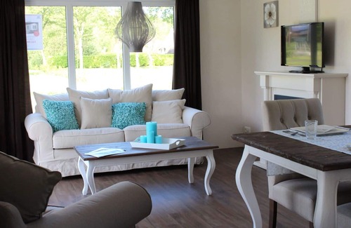 Susteren House | Beautiful private villa for 4 guests with WIFI, pool, TV and terrace