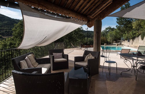 Montaulieu House | Beautiful provencal house with a view, hanging gardens & a great swimming pool
