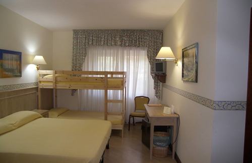 Sant'Elia Fiumerapido Bed & Breakfast | Beautiful quadruple room surrounded near Montecassino