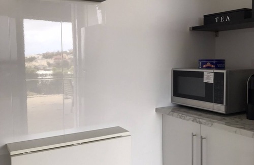 Hallett Cove Apartment | Beautiful quiet apartment with sea views