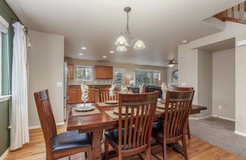 Aurora House | Beautiful quiet bedroom nearby Walmart and hospital