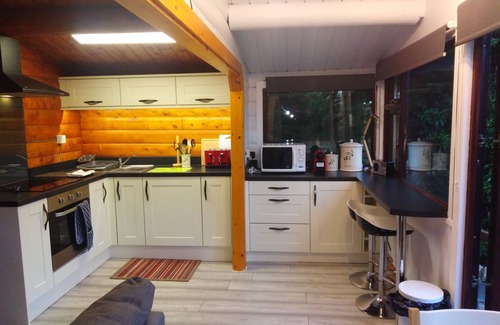 Bronaber House | Beautiful refurbished log cabin nestled in the heart of Snowdonia.