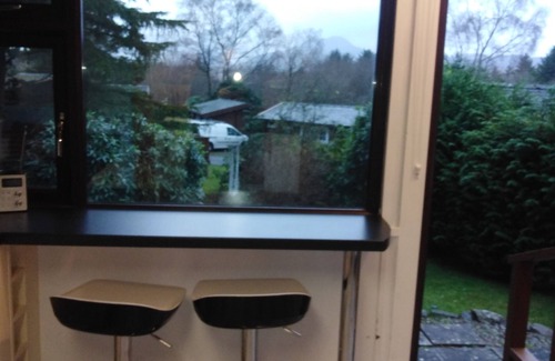 Bronaber House | Beautiful refurbished log cabin nestled in the heart of Snowdonia.