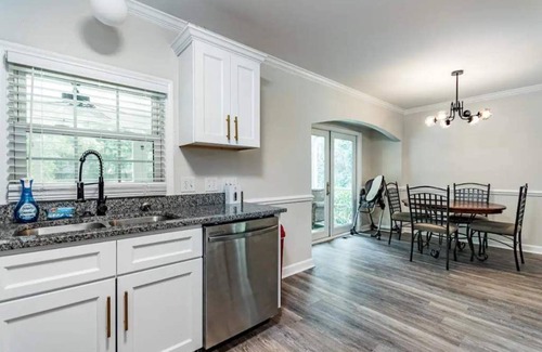 Fuquay-Varina House | Beautiful recently updated 3bed/2 bath ranch